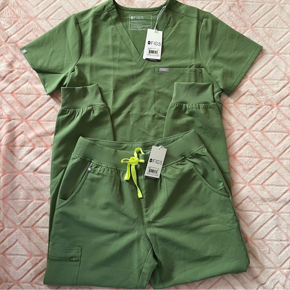 FIGS- Set Zamora & Catarina in fern (green color) - Picture 3 of 9